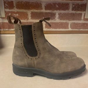 Blundstone Women’s size 4 AU size, 6-7 US size